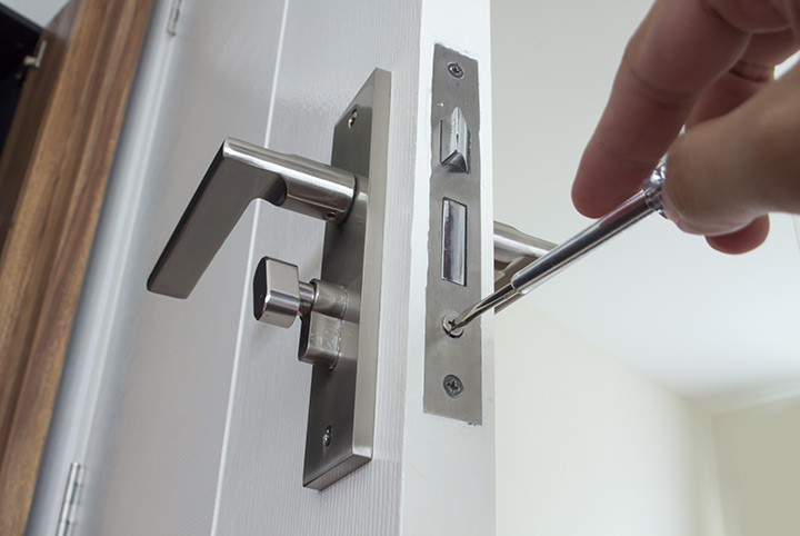 Our local locksmiths are able to repair and install door locks for properties in Waterlooville and the local area.